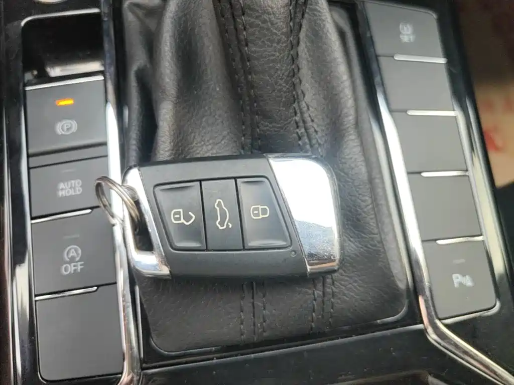 Volkswagen Passat — фото 9