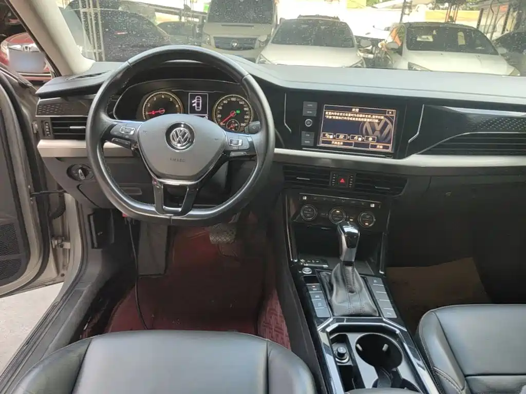 Volkswagen Passat — фото 10
