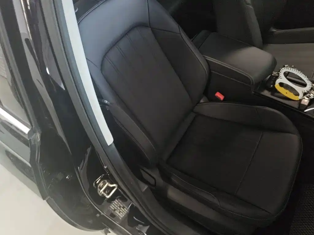 Volkswagen Passat — фото 25