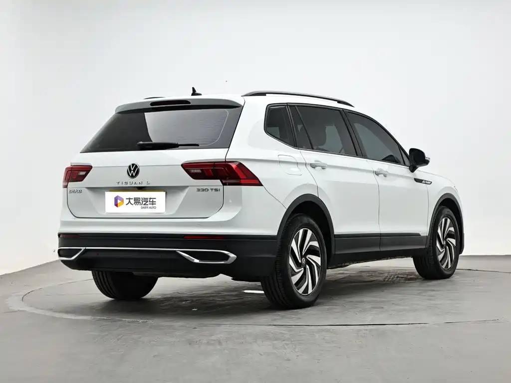 Volkswagen Tiguan L — фото 3