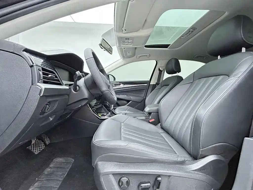 Volkswagen Passat — фото 7