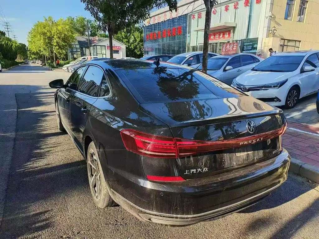 Volkswagen Passat — фото 9
