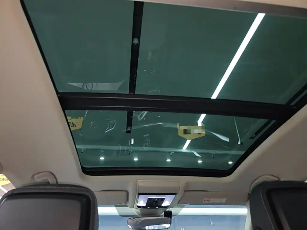 Volkswagen Passat — фото 18