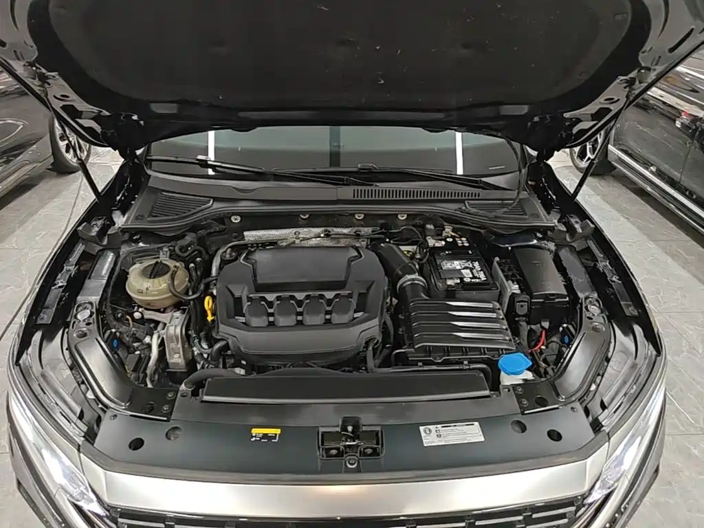 Volkswagen Passat — фото 20