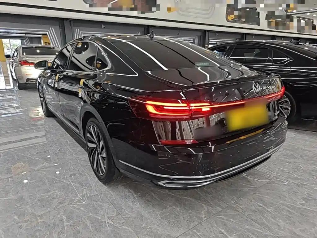 Volkswagen Passat — фото 5