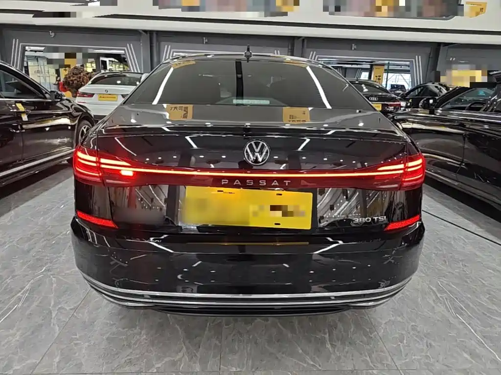 Volkswagen Passat — фото 6