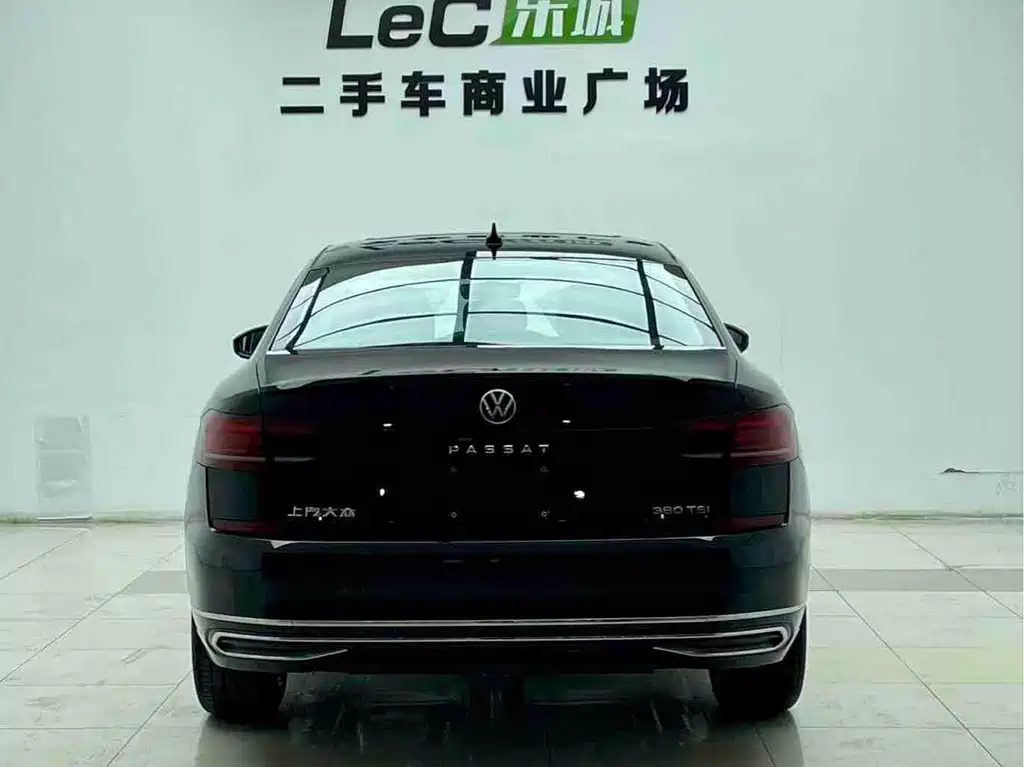 Volkswagen Passat — фото 5