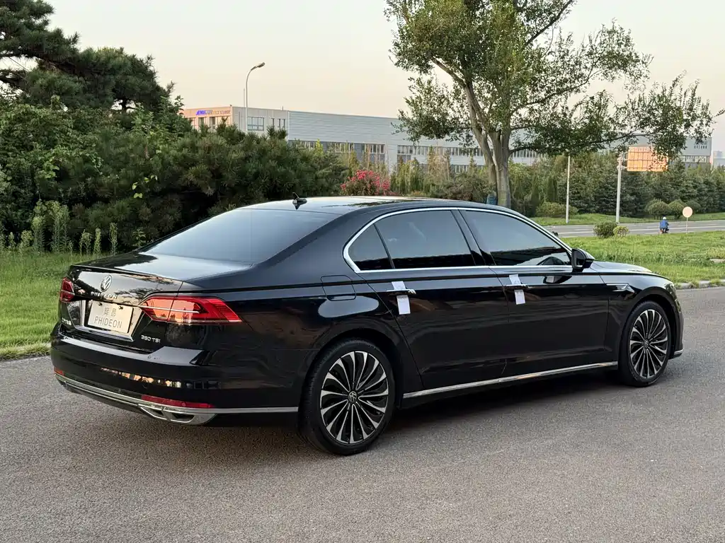 Volkswagen Phideon — фото 4