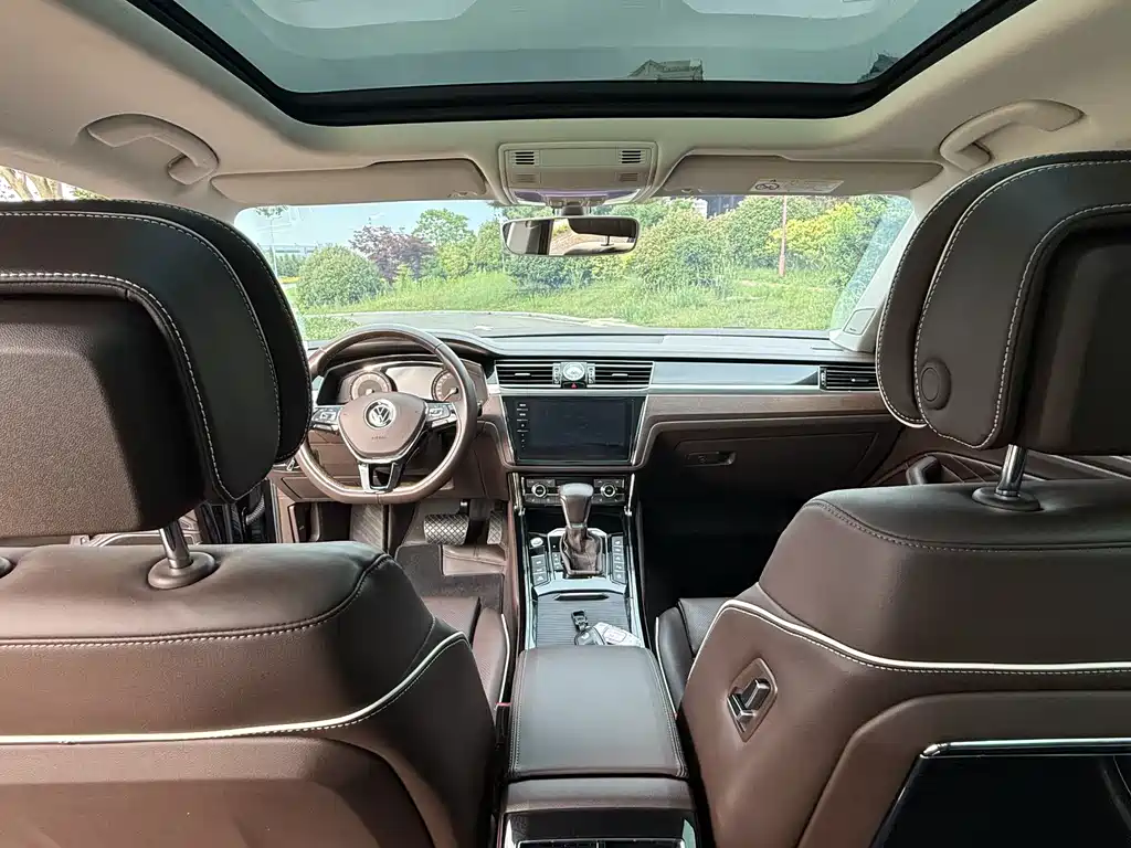 Volkswagen Phideon — фото 7