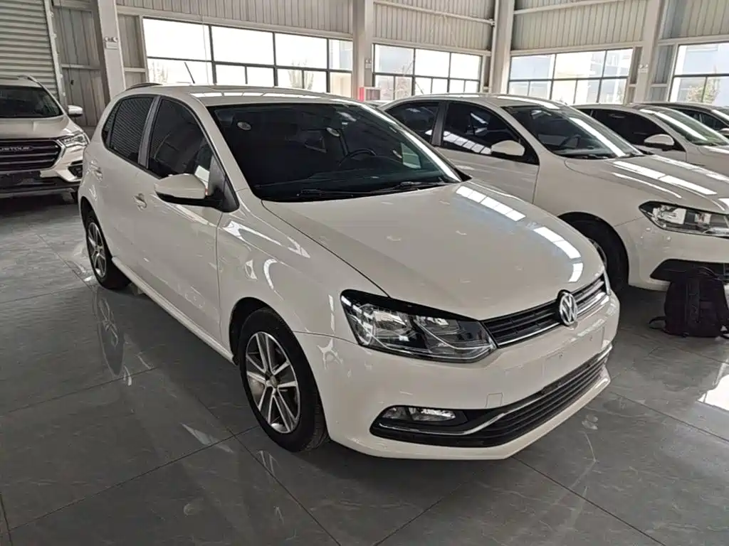 Volkswagen Polo — фото 4