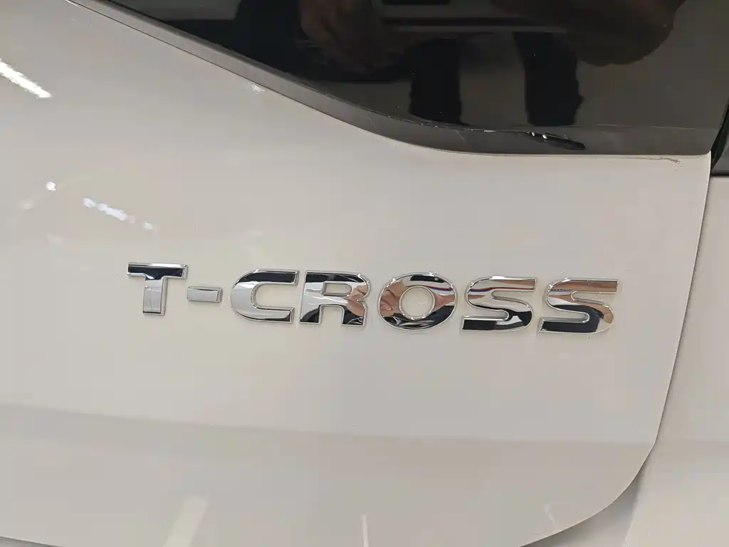 Volkswagen T-Cross — фото 11