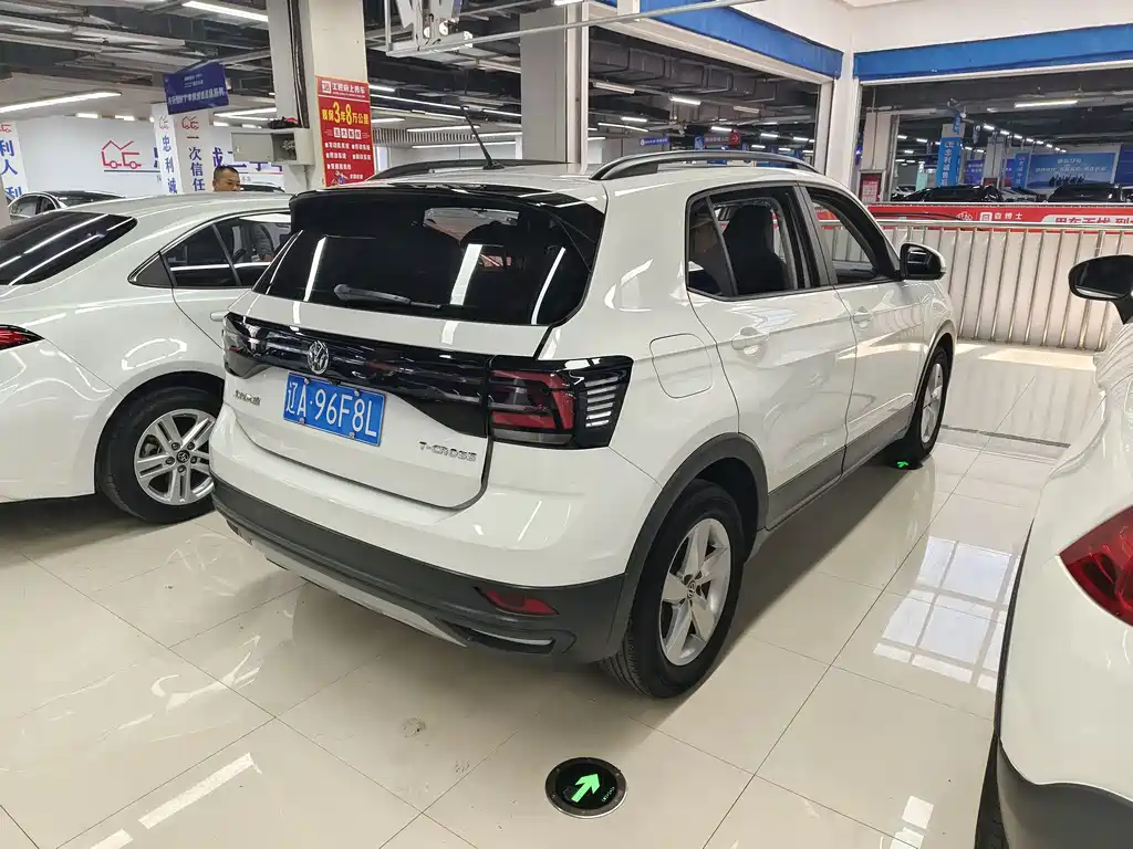 Volkswagen T-Cross — фото 17