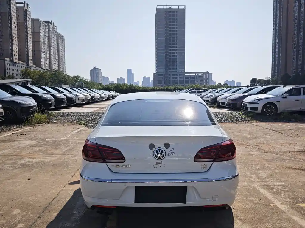 Volkswagen CC — фото 9