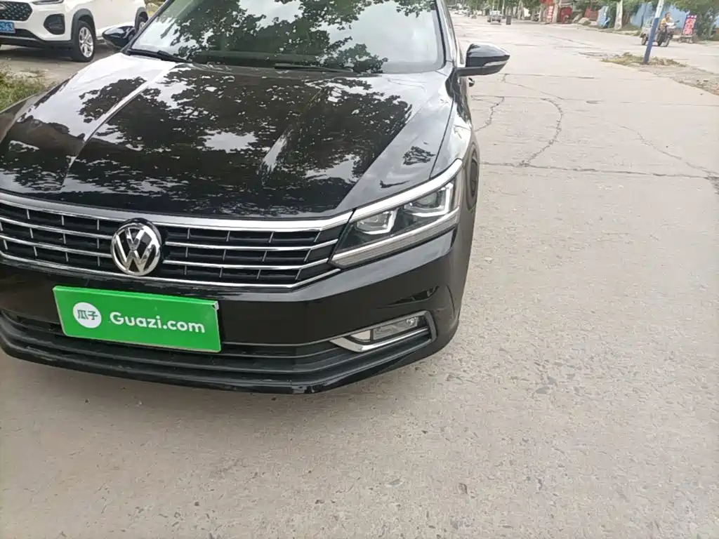 Volkswagen Passat — фото 24