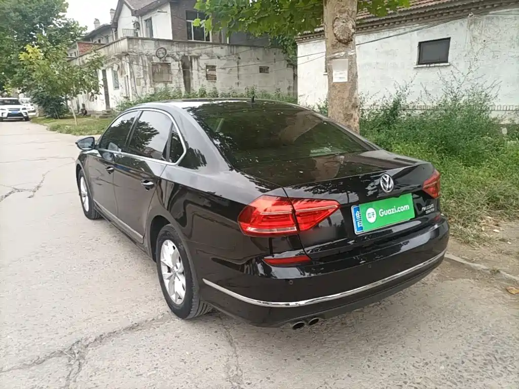 Volkswagen Passat — фото 5