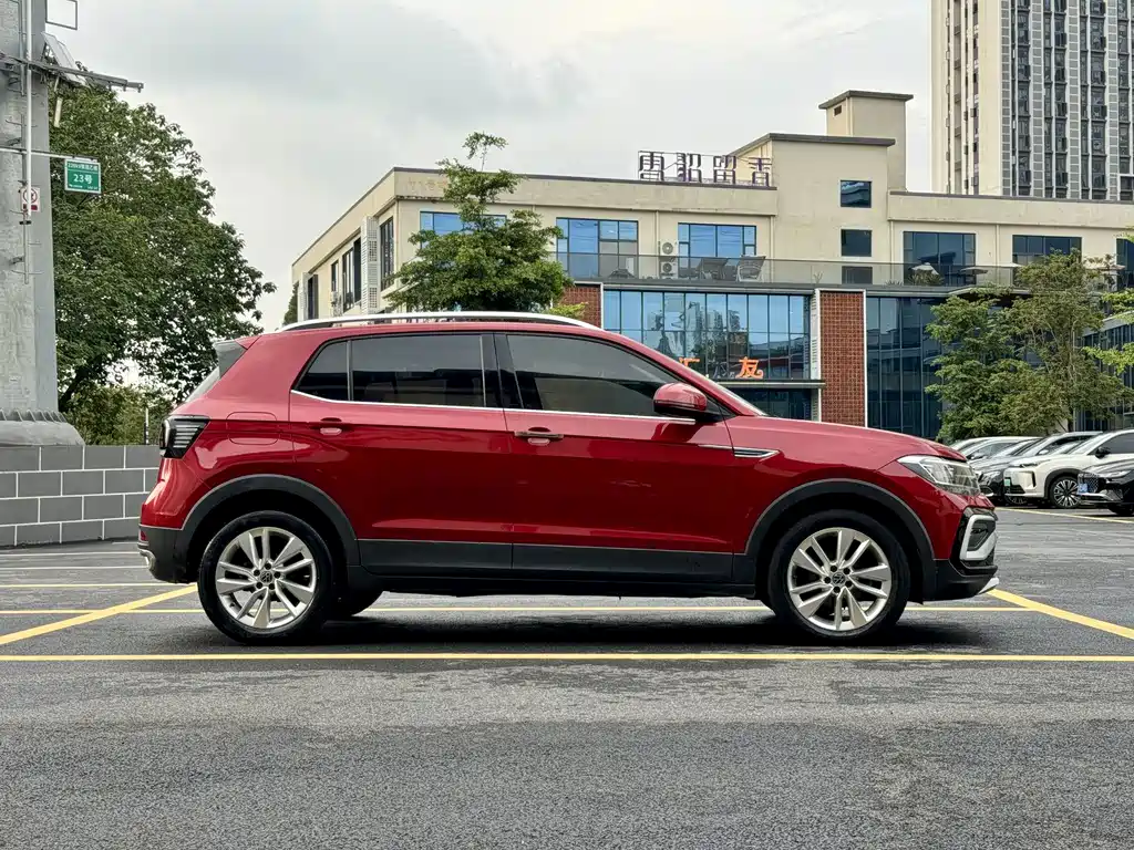 Volkswagen T-Cross — фото 6