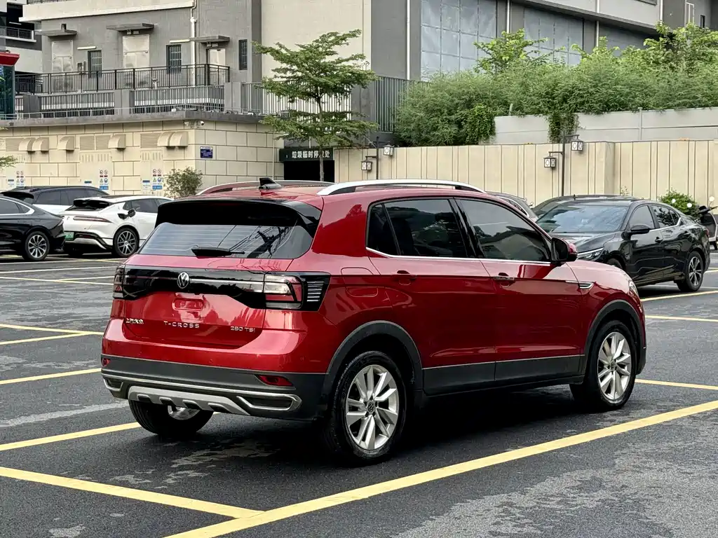 Volkswagen T-Cross — фото 7