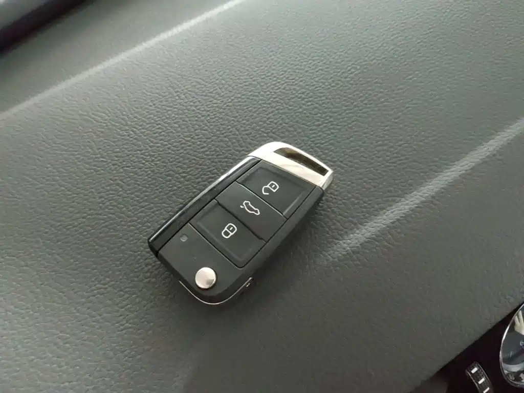 Volkswagen Passat — фото 9