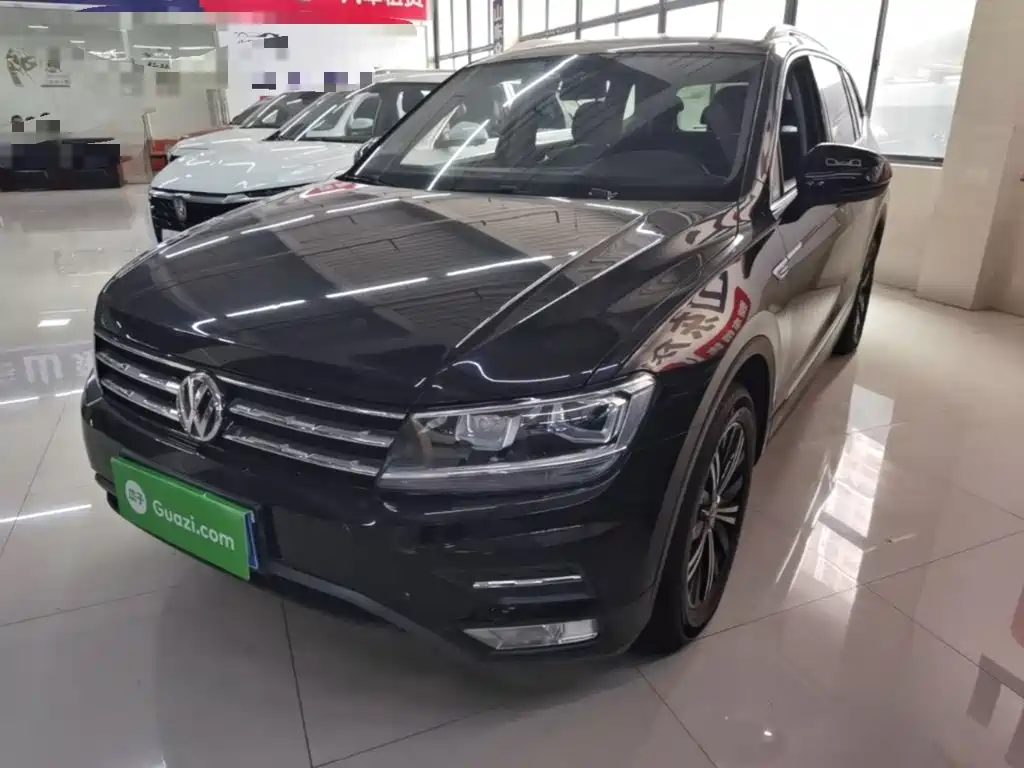 Volkswagen Tiguan L — фото 2