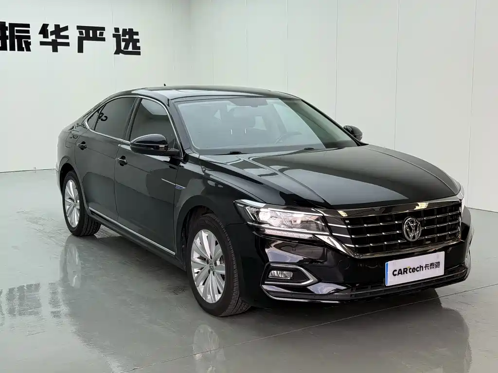 Volkswagen Passat — фото 3