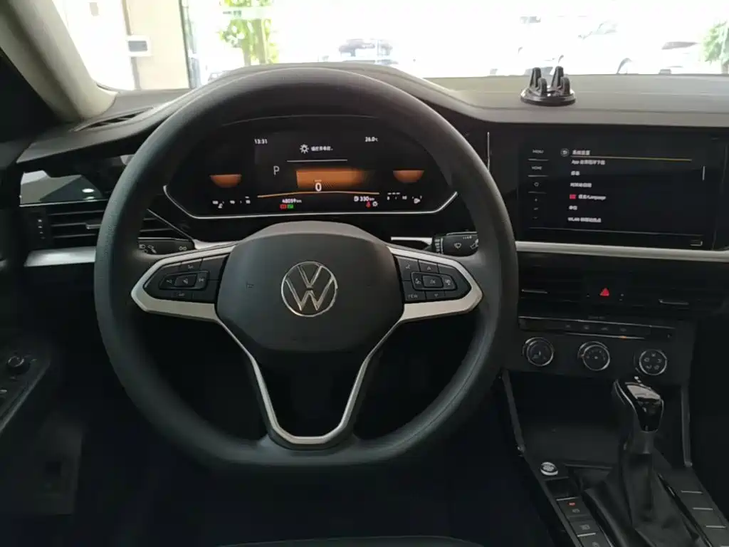 Volkswagen Passat — фото 11
