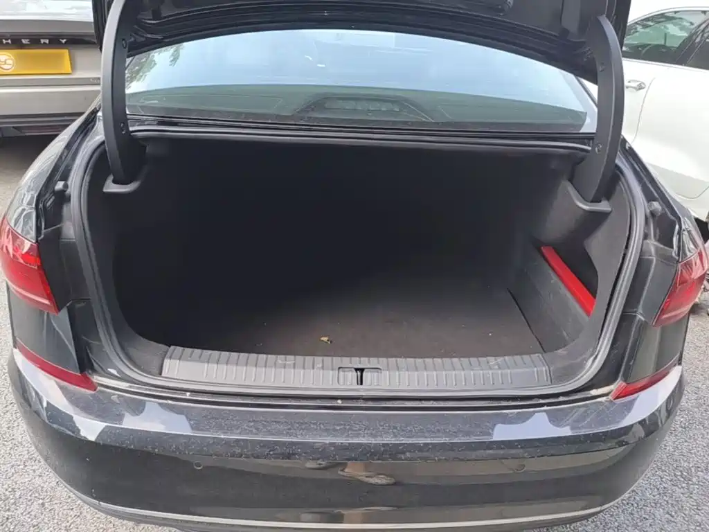 Volkswagen Passat — фото 19