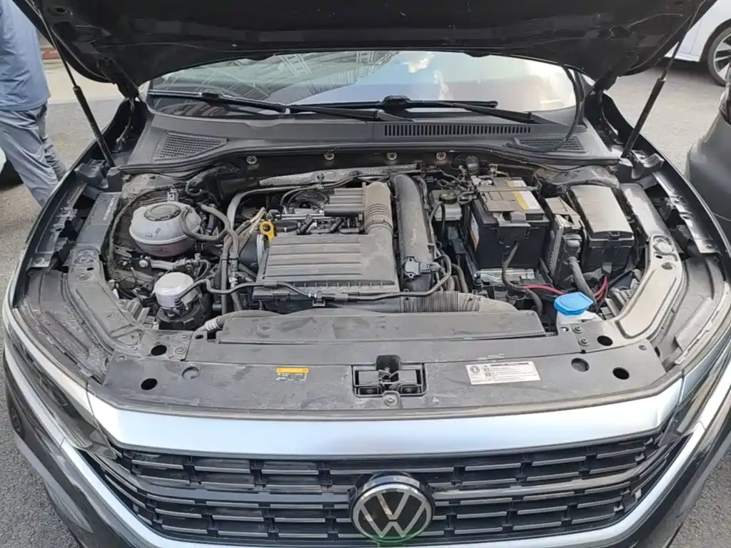 Volkswagen Passat — фото 20