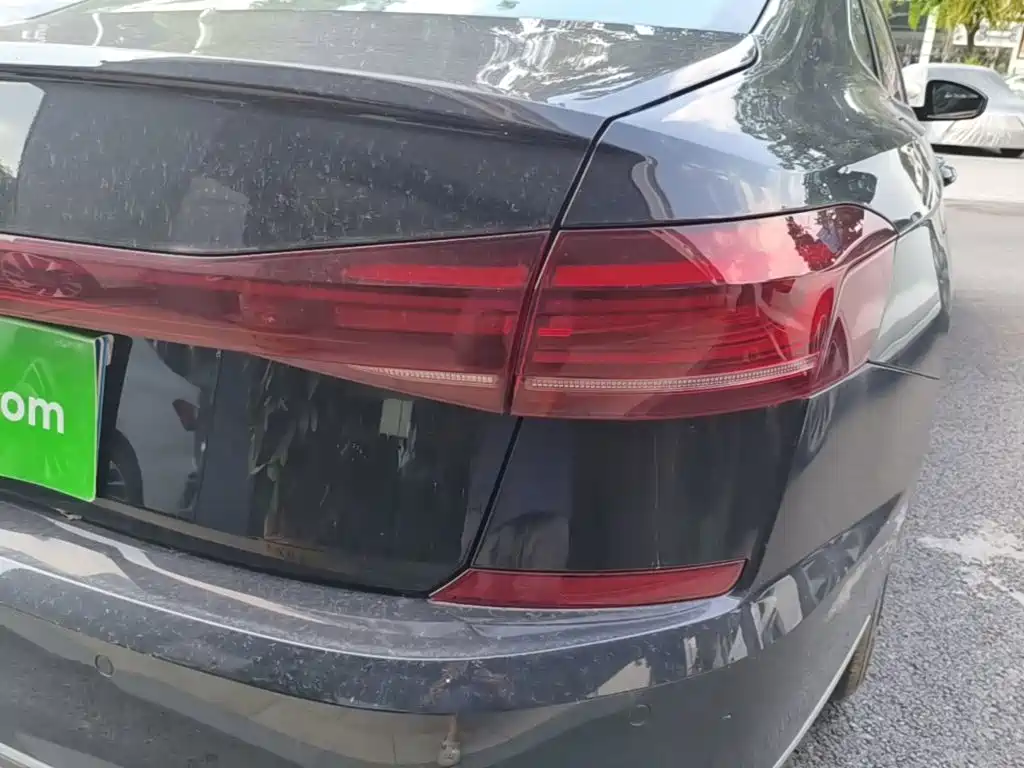 Volkswagen Passat — фото 8