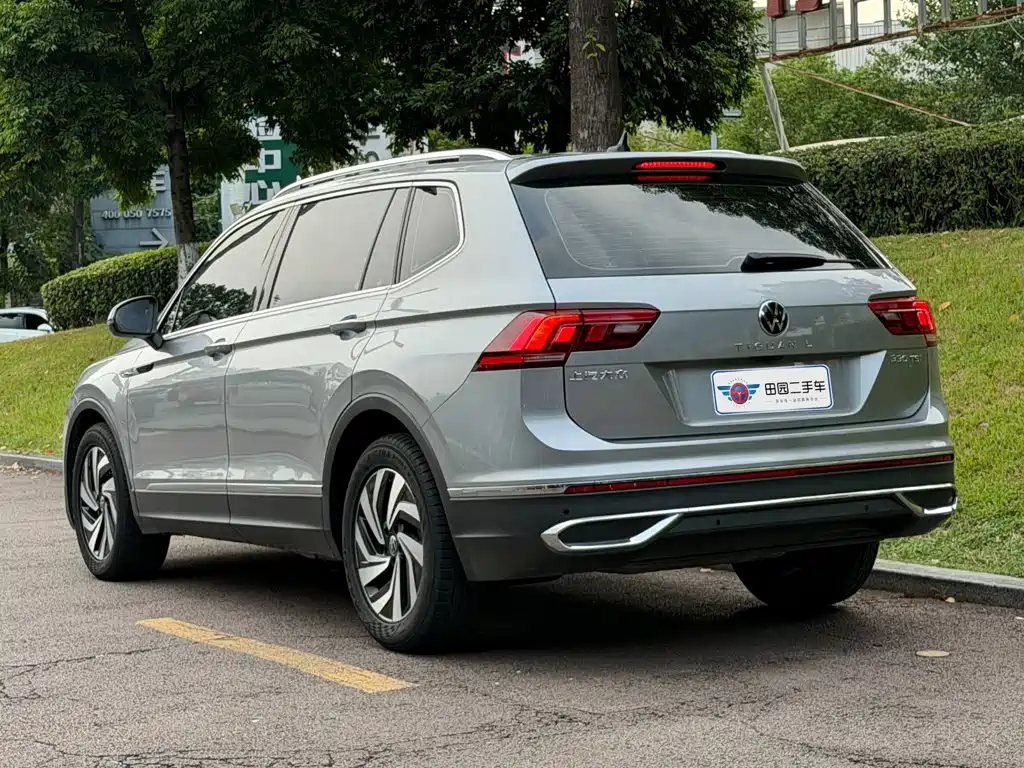 Volkswagen Tiguan L — фото 4