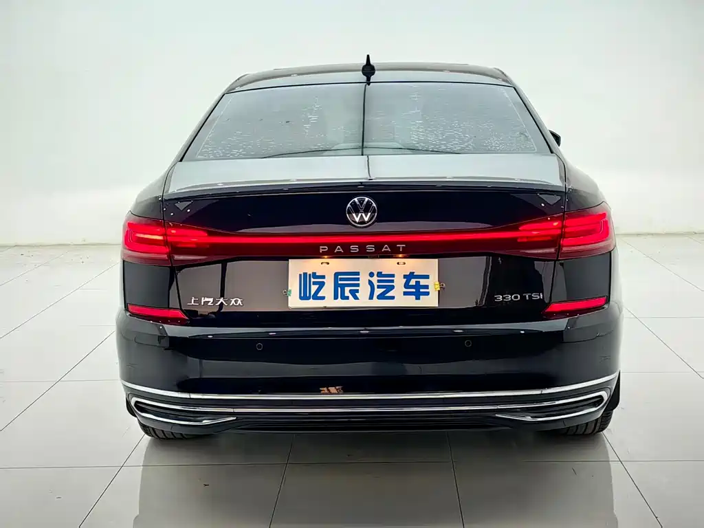 Volkswagen Passat — фото 5