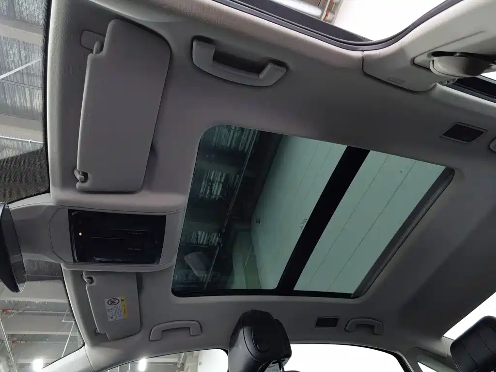 Volkswagen Passat — фото 14