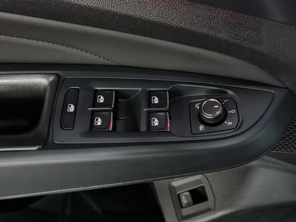 Volkswagen Passat — фото 9