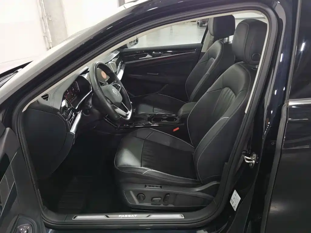Volkswagen Passat — фото 10