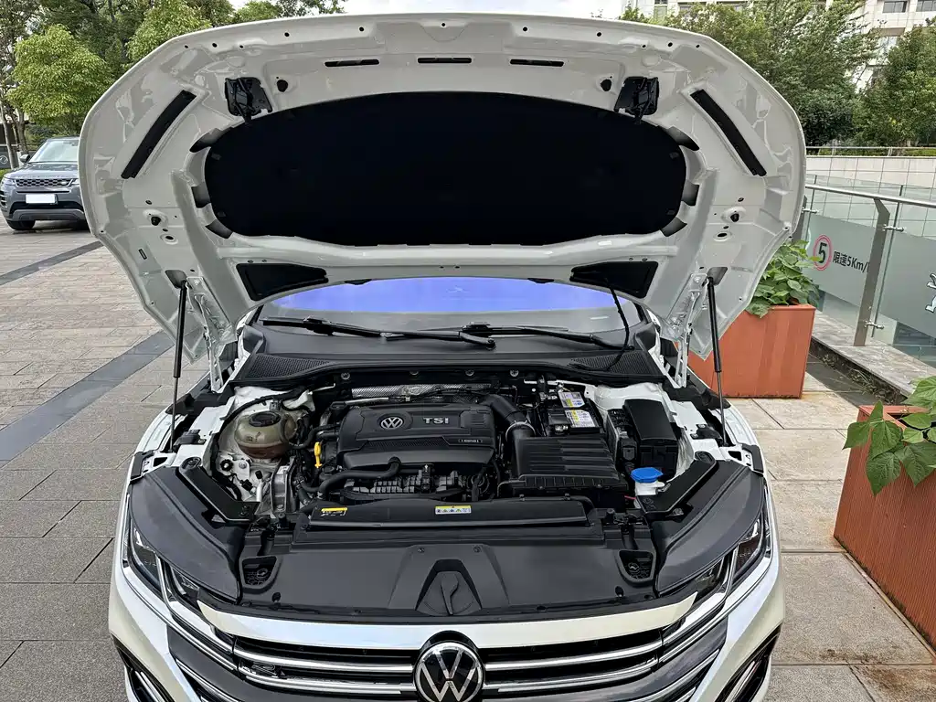 Volkswagen CC — фото 10