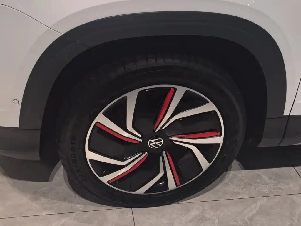 Volkswagen Tharu — фото 4