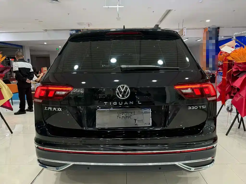 Volkswagen Tiguan L — фото 5