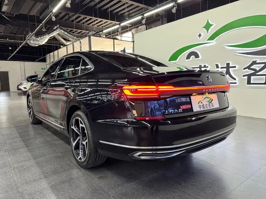 Volkswagen Passat — фото 4