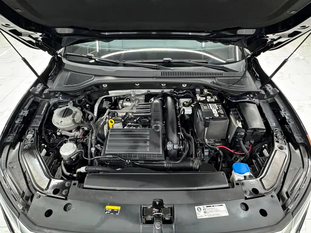 Volkswagen Passat — фото 17
