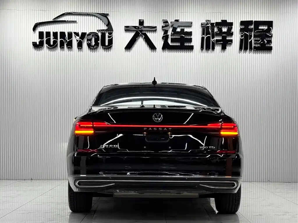 Volkswagen Passat — фото 5