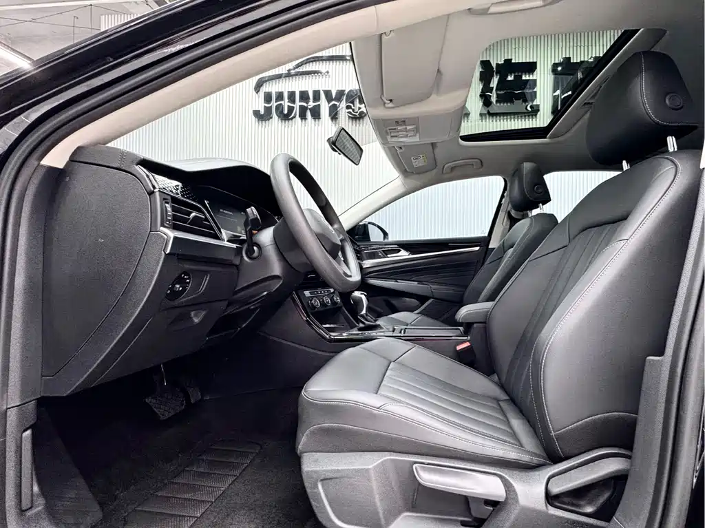 Volkswagen Passat — фото 9