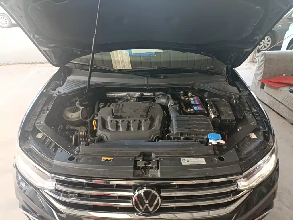 Volkswagen Tiguan L — фото 20