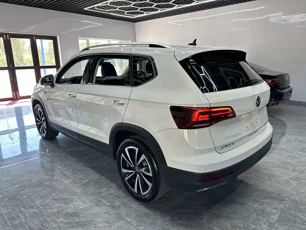 Volkswagen Tharu — фото 4