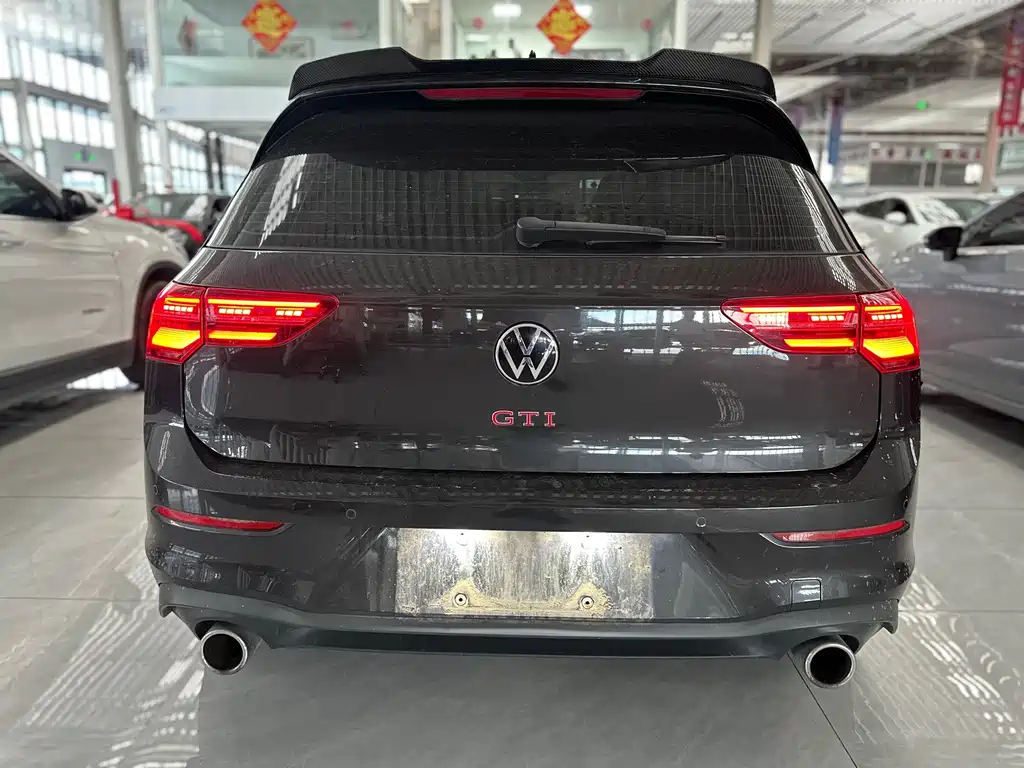 Volkswagen Golf GTI — фото 13