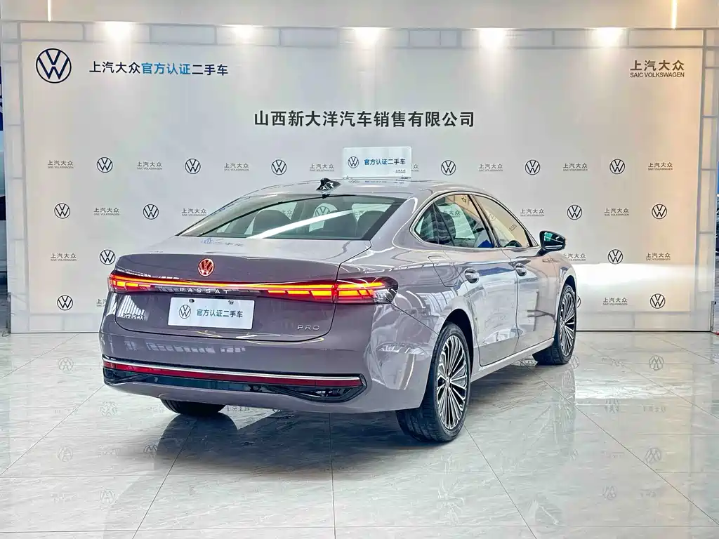 Volkswagen Passat — фото 19