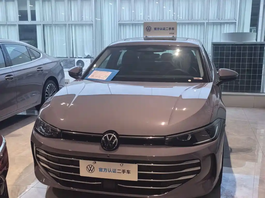 Volkswagen Passat — фото 3