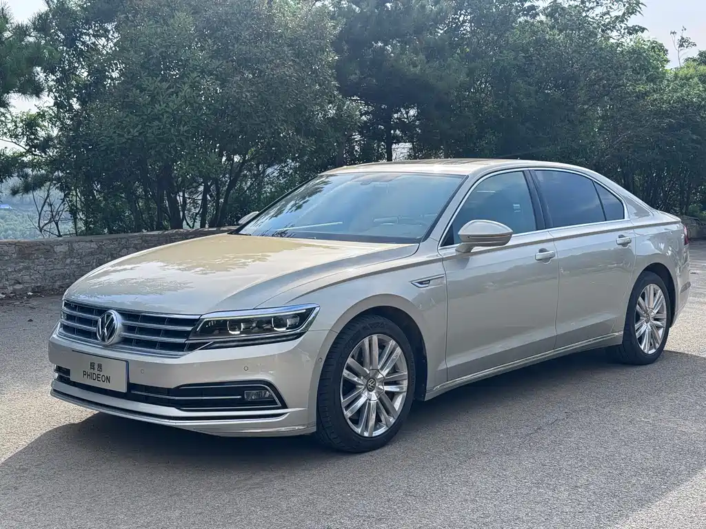Volkswagen Phideon — фото 3
