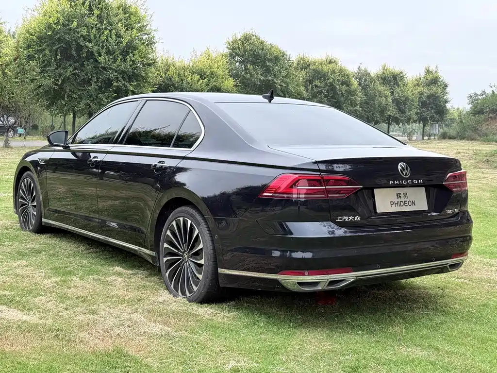 Volkswagen Phideon — фото 7