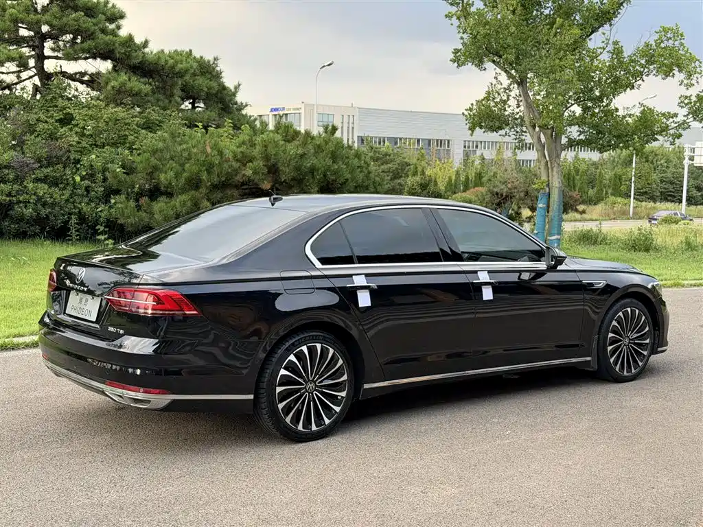 Volkswagen Phideon — фото 4