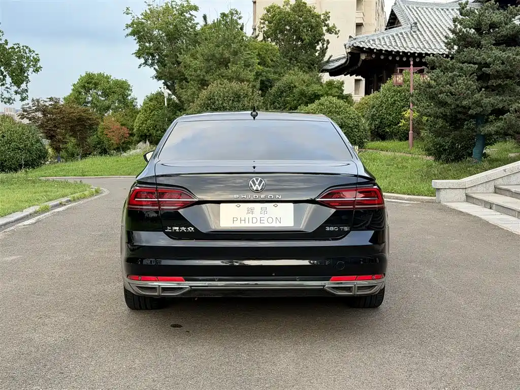 Volkswagen Phideon — фото 5