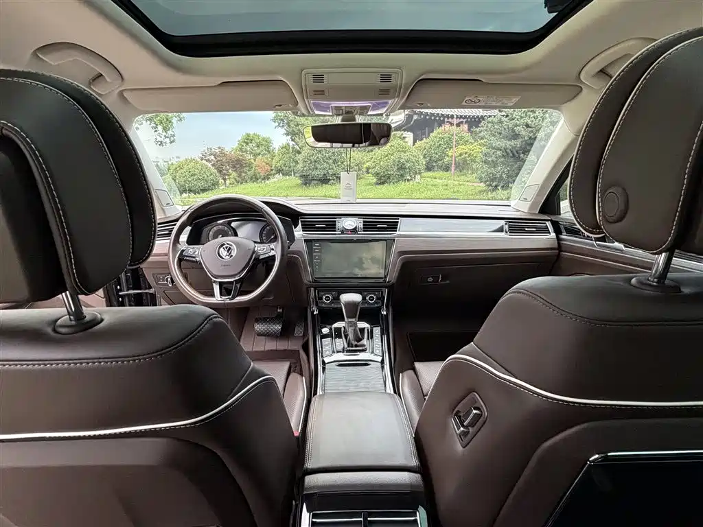 Volkswagen Phideon — фото 7